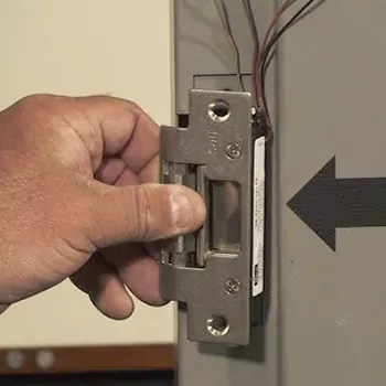 Electric Strike in West Little River, FL